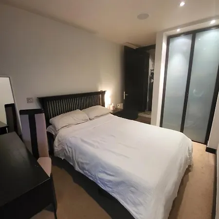 Private Double Bedroom * Дублин